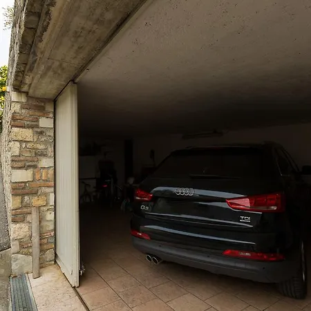 Dei Colori Вилла Тосколано-Мадерно